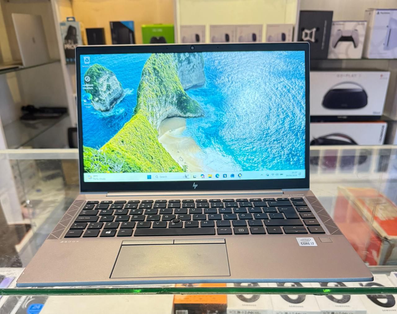 HP ZBook Firefly 14 G7 - image 2